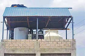 非洲烏干達，日產20噸片冰機