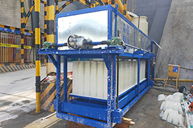 2臺3噸塊冰機，深圳隧道降溫